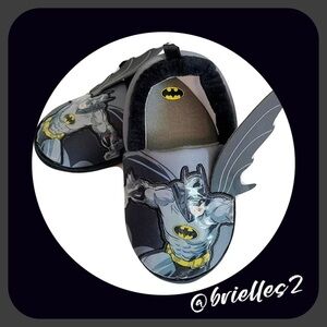 🚀 New DC Comics Batman Toddler Boy Slippers with Wings